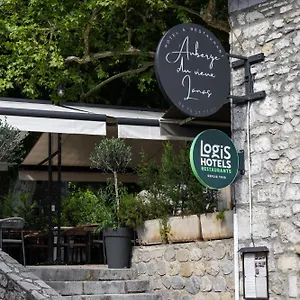auberge-du-vieux-lanas.hotels-rhonealpes.com/