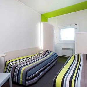 hotelf1-chanas-a7.hotels-rhonealpes.com/